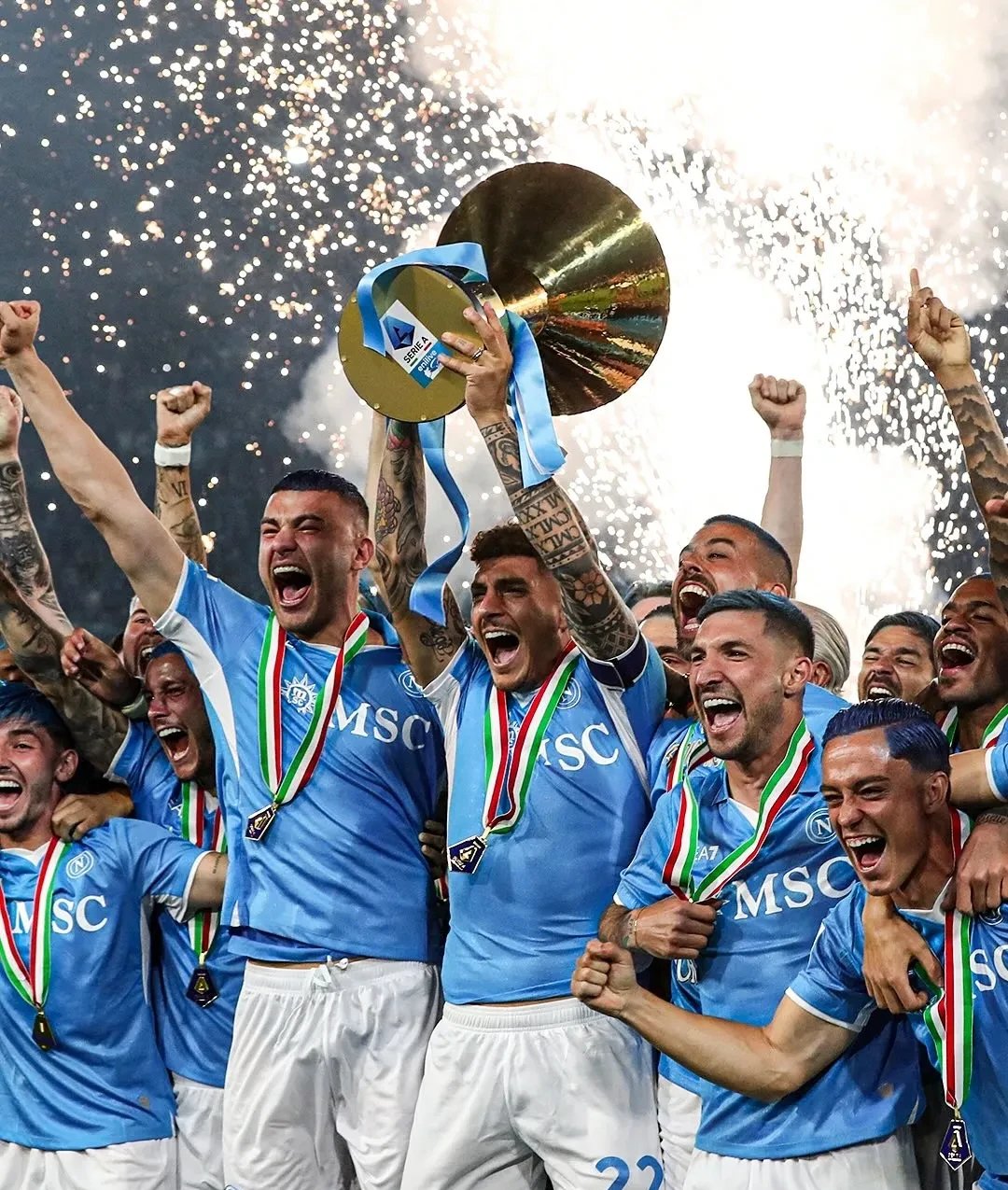 包含葡萄牙横扫巴黎,孔蒂一己之力扛起全队的词条 包含葡萄牙横扫巴黎,孔蒂一己之力扛起全队的词条