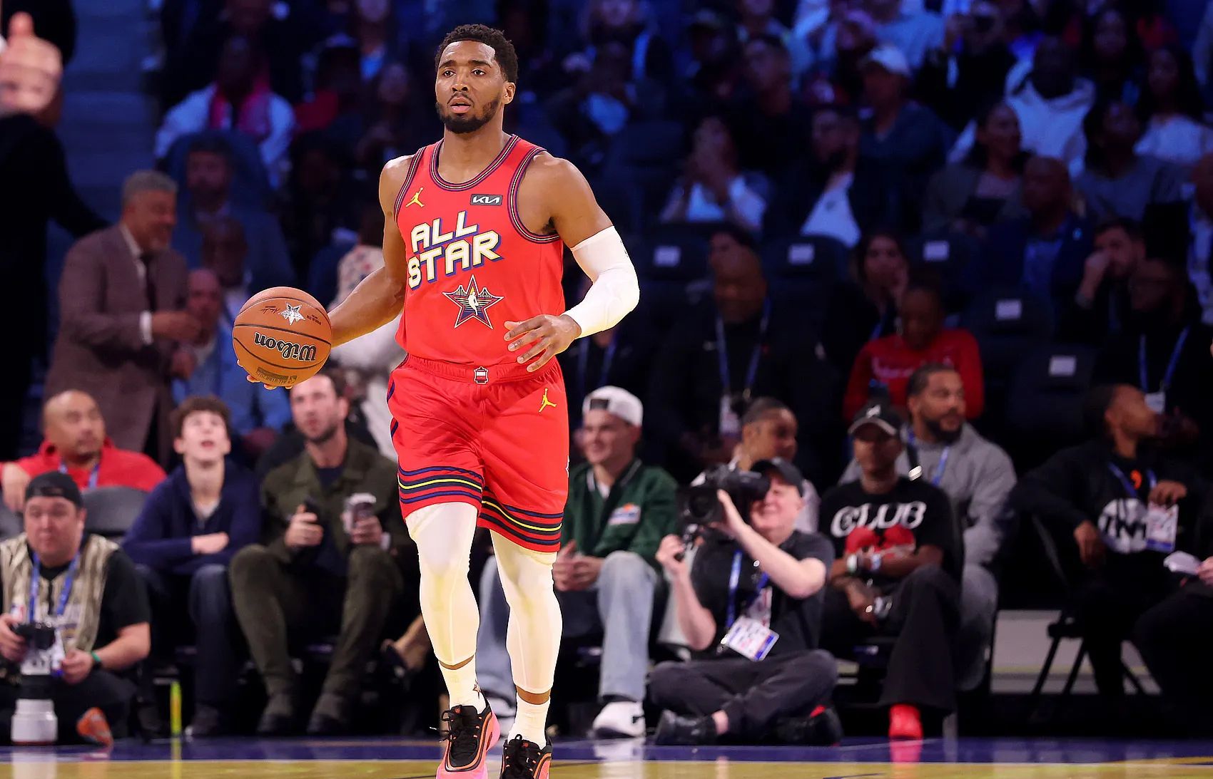 关于澳大利亚男篮血洗凯尔特人,米切尔惊艳世界的信息 关于澳大利亚男篮血洗凯尔特人,米切尔惊艳世界的信息