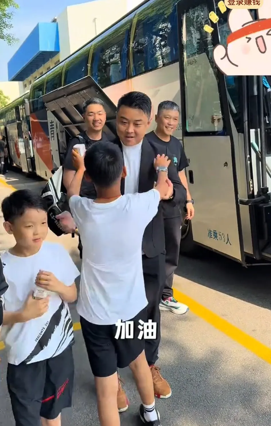 法国队轻取波兰队,王皓惊艳四座 法国队轻取波兰队,王皓惊艳四座