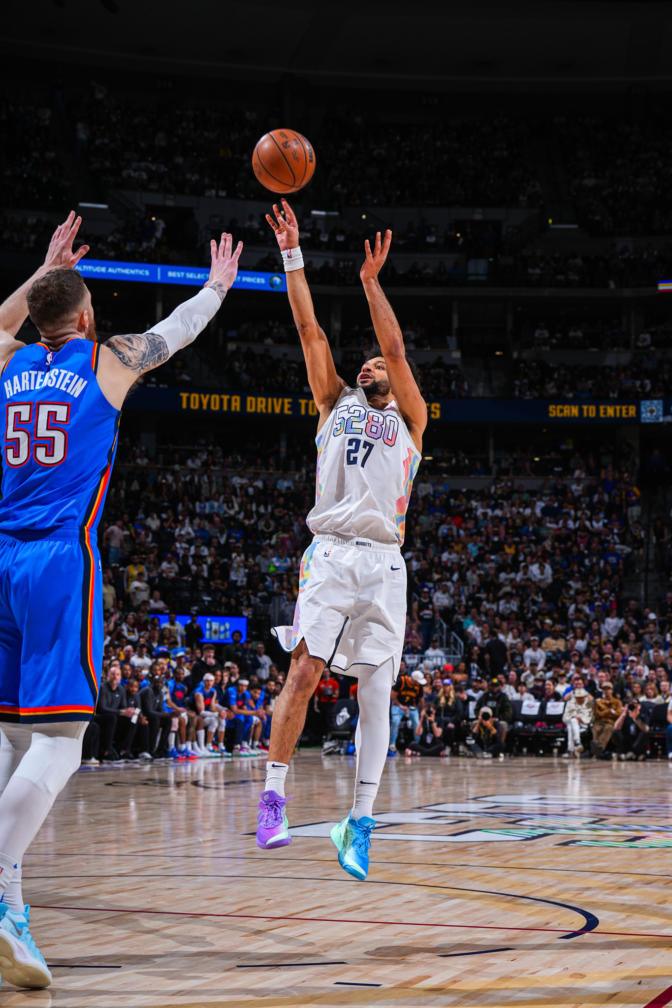 国王完胜掘金，杜兰特点燃赛场